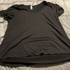 LuLaRoe classic tee